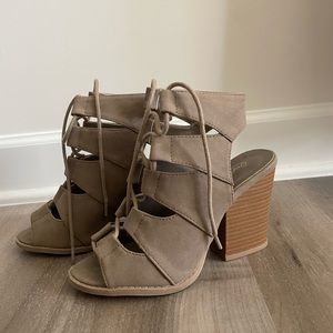 Like New Qupid Laced Up Block Heel Sandals